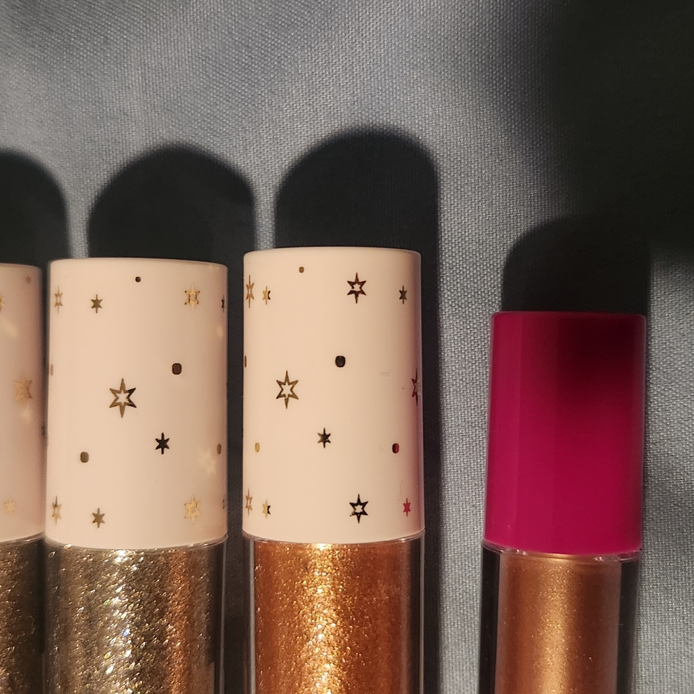 Gold and Pink Lip Gloss Set